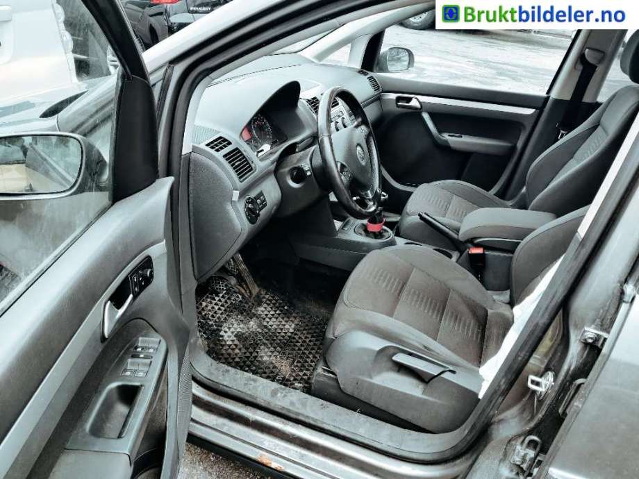 VW Touran 2007-2010 (Type I, Fase 2) , Motorkode: BLS;BXE, Girkassekode: JYK