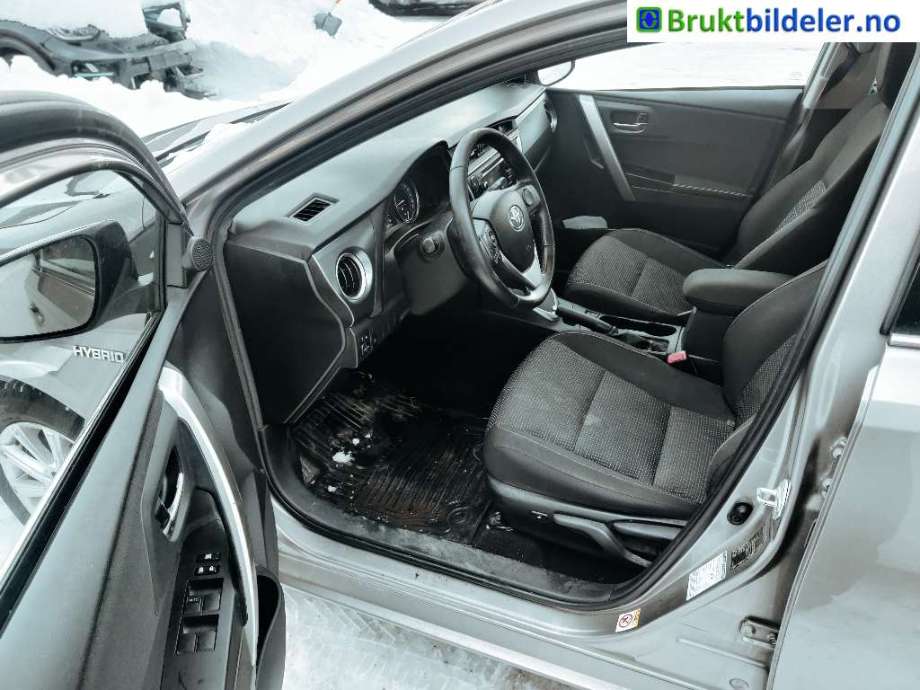 Toyota Auris 2013-2015 (Type II, Fase 1) , Motorkode: 2ZR-FXE, Girkassekode: 