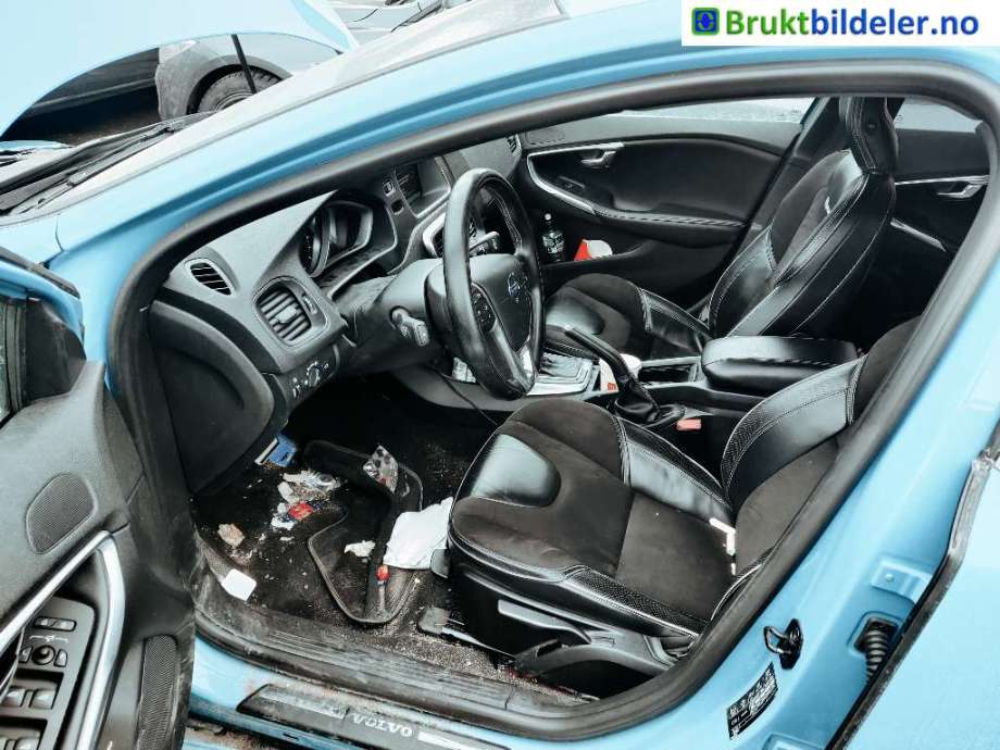 Volvo V40 2012-2019 , Motorkode: D4162T, Girkassekode: 6-PSHIFT 2WD / MPS6
