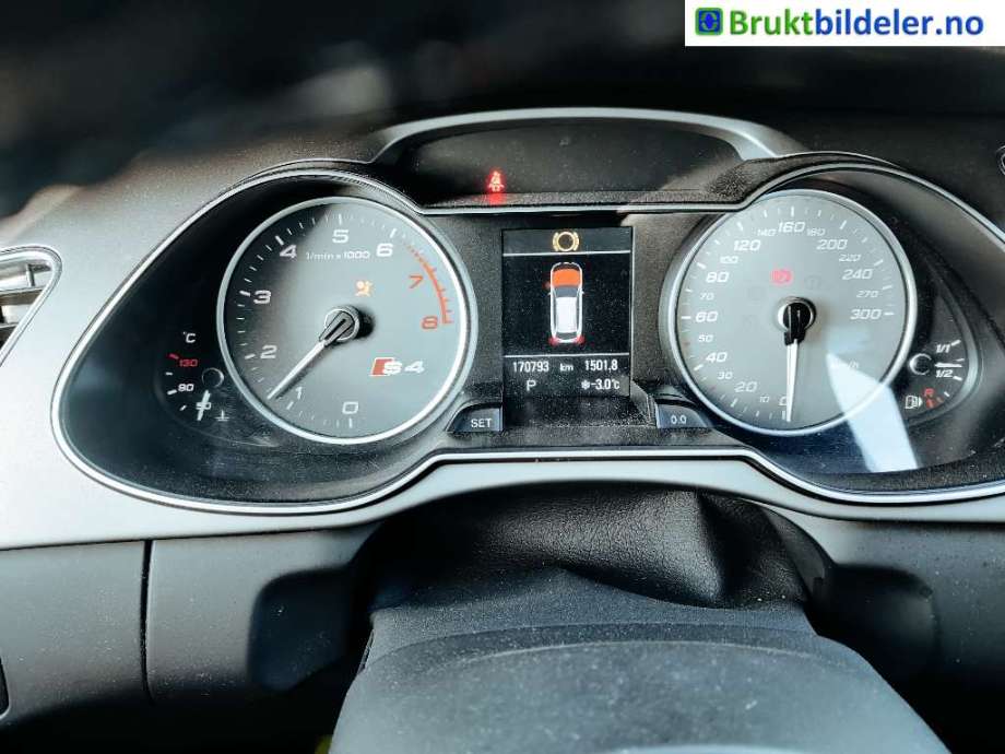 Audi A4 2007-2014 (Type IV) (B8) (B8), Motorkode: CGWC;CREC, Girkassekode: NHS