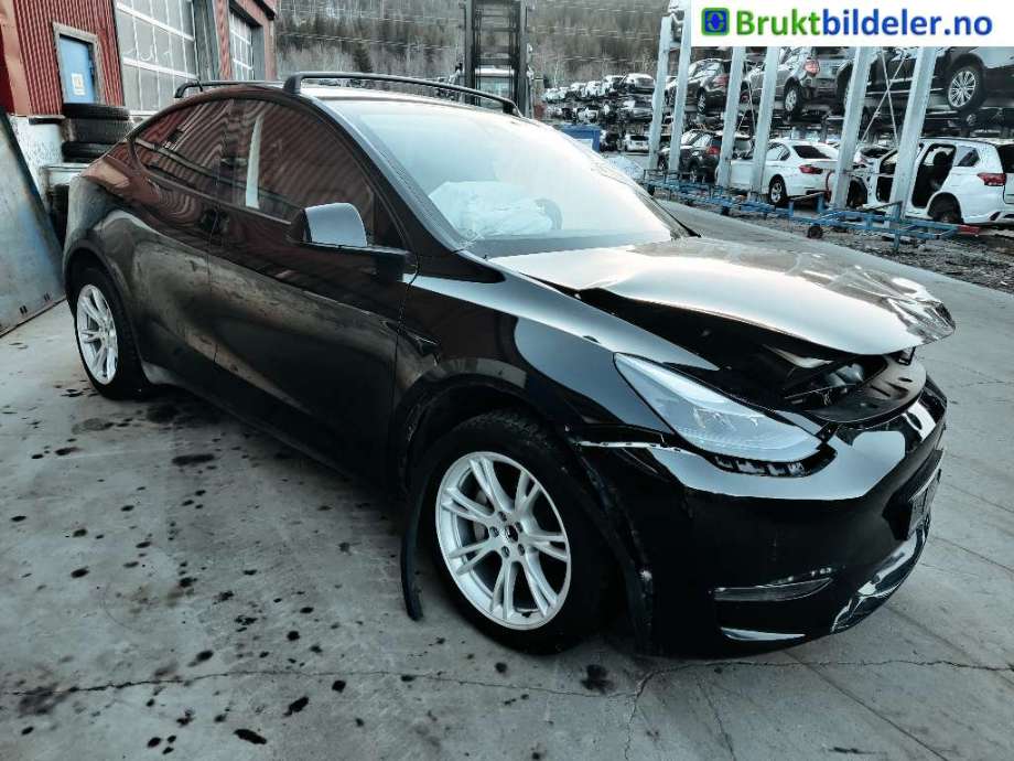 Tesla Model Y 2021-2024 (Type I) , Motorkode: , Girkassekode: 