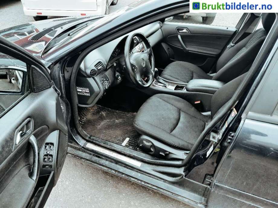 Mercedes C-Klasse 2004-2007 (Fase 2) (W203) (W203), Motorkode: OM646.963, Girkassekode: 722.699