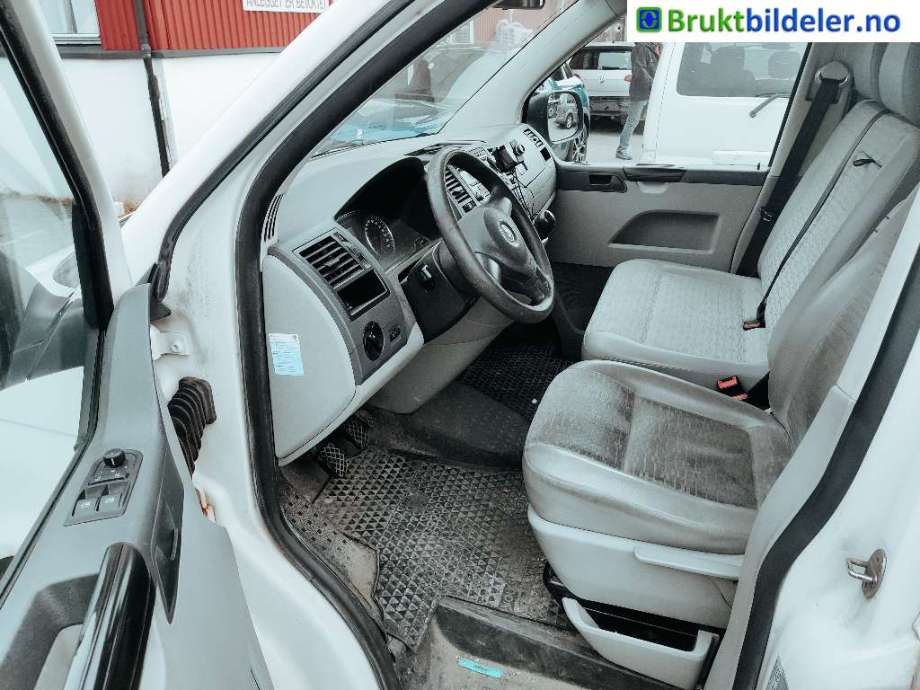 VW Transporter / Caravelle 2009-2015 (Fase 2) (T5) (T5), Motorkode: CAAB, Girkassekode: LRS