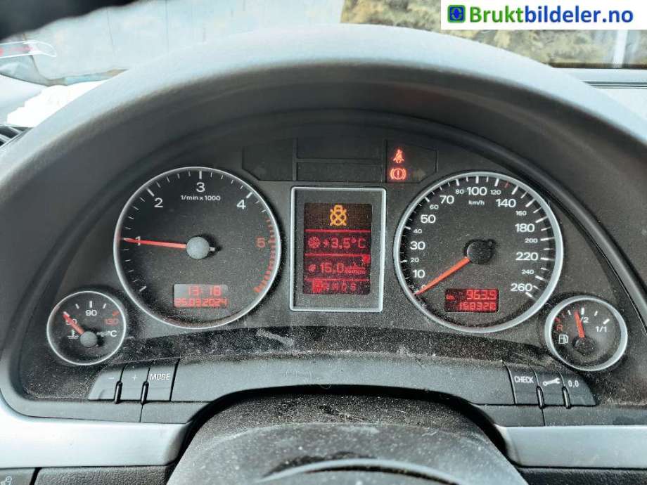 Audi A4 2004-2008 (Type III) (B7) (B7), Motorkode: BPW, Girkassekode: KTT