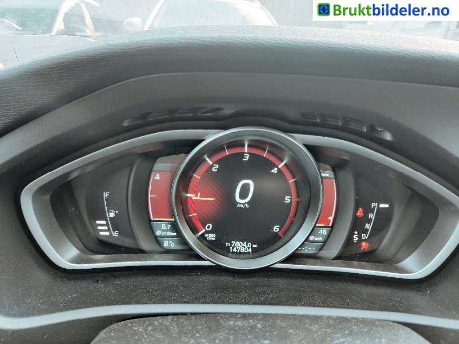 Volvo V40 2012-2019 , Motorkode: D4162T, Girkassekode: 6-PSHIFT 2WD / MPS6