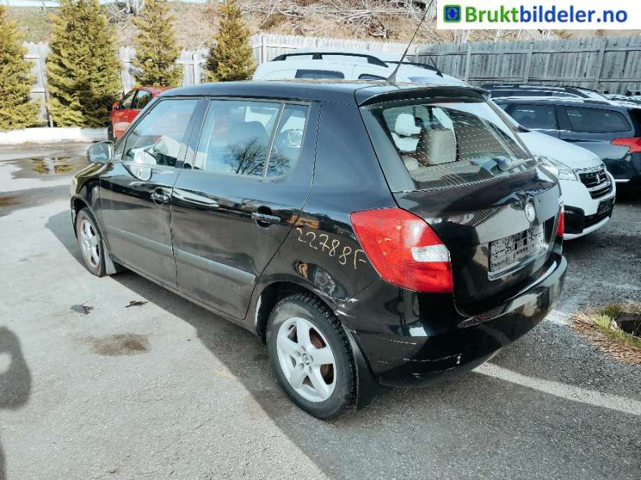 Škoda Fabia 2010-2014 (Type II, Fase 2) , Motorkode: BZG;CGPA, Girkassekode: LVG