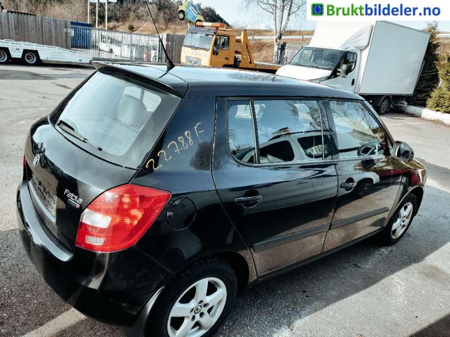 Škoda Fabia 2010-2014 (Type II, Fase 2) , Motorkode: BZG;CGPA, Girkassekode: LVG