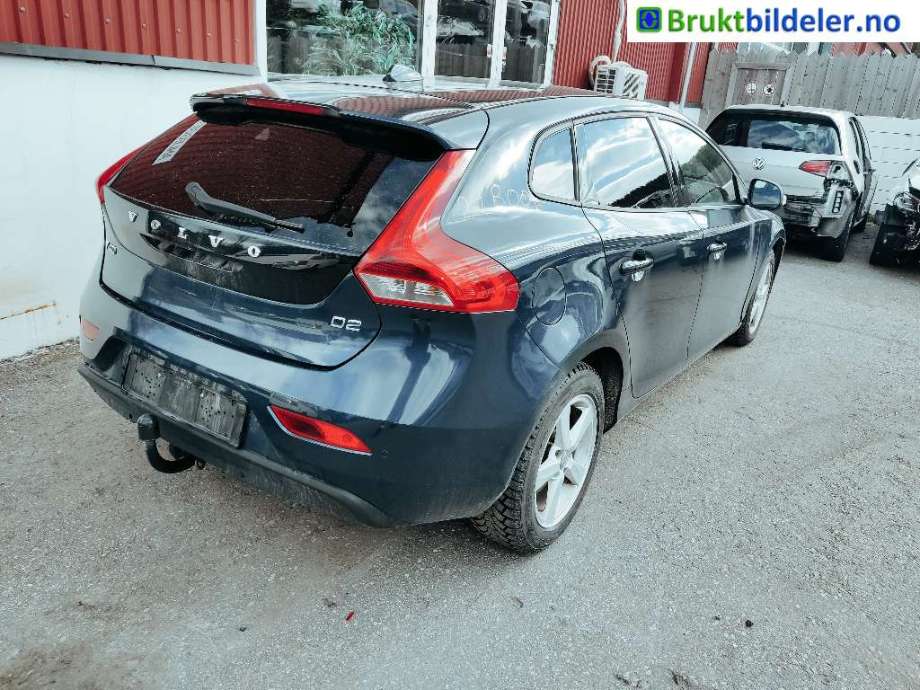 Volvo V40 2012-2019 , Motorkode: D4162T, Girkassekode: 
