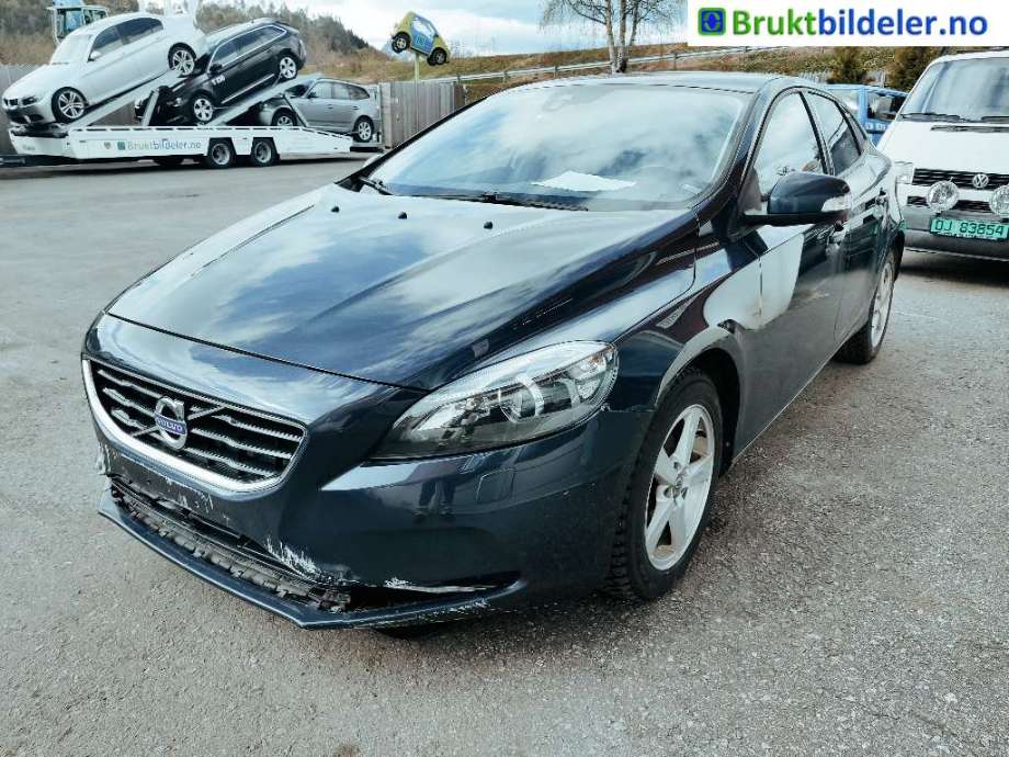 Volvo V40 2012-2019 , Motorkode: D4162T, Girkassekode: 