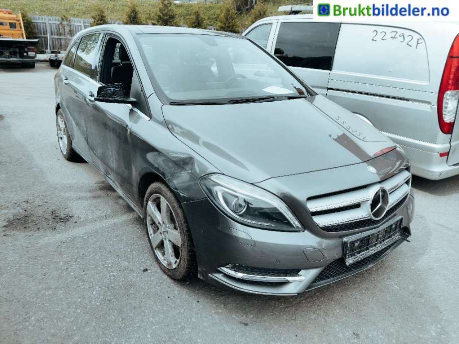 Mercedes B-Klasse 2011-2018 (W246) (W246), Motorkode: M270.920, Girkassekode: 724.011