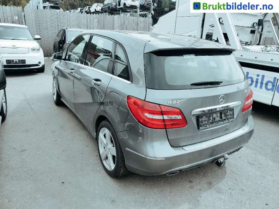 Mercedes B-Klasse 2011-2018 (W246) (W246), Motorkode: M270.920, Girkassekode: 724.011
