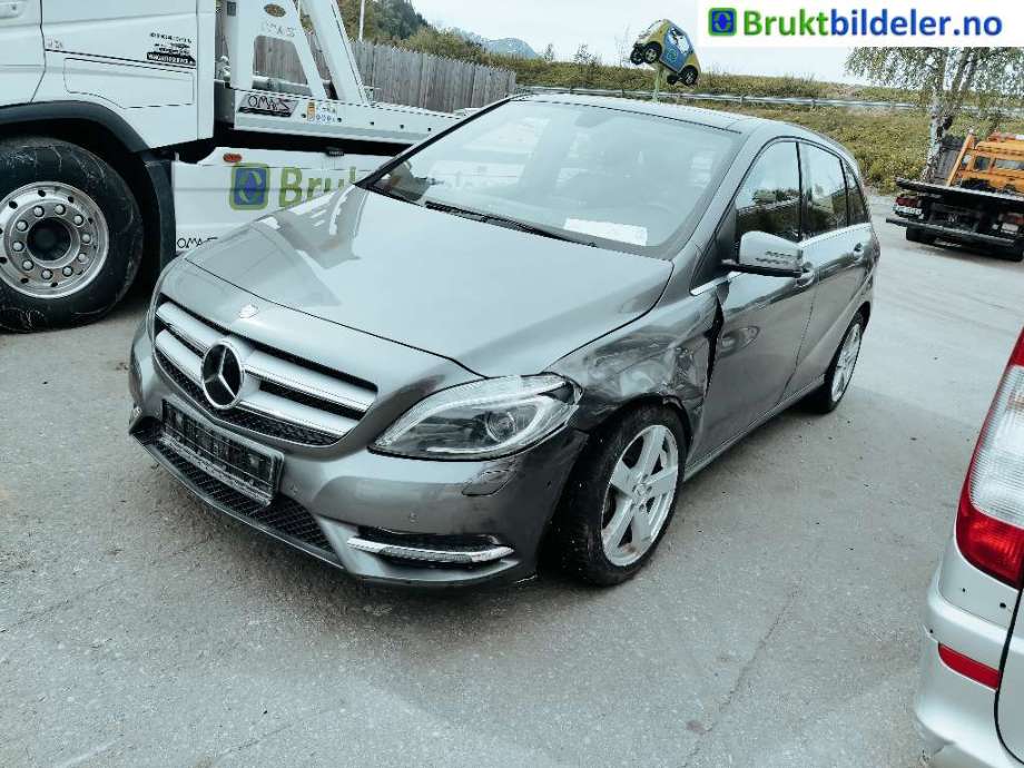 Mercedes B-Klasse 2011-2018 (W246) (W246), Motorkode: M270.920, Girkassekode: 724.011