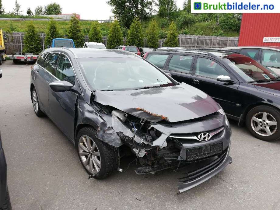 Hyundai i40 2012-2017 , Motorkode: D4FD, Girkassekode: 