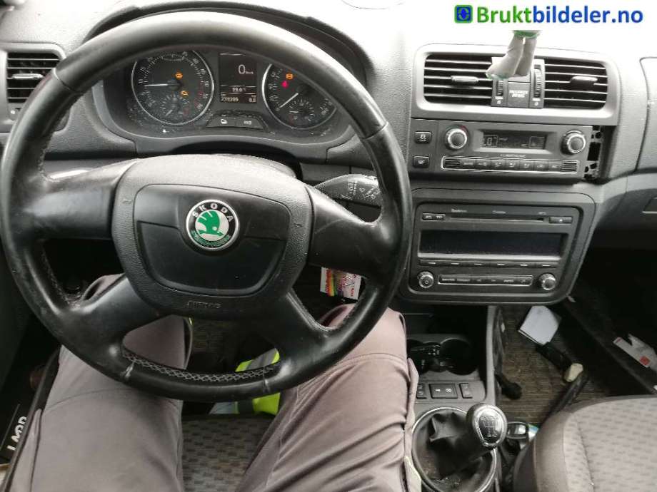 Škoda Fabia 2010-2014 (Type II, Fase 2) , Motorkode: CFWA, Girkassekode: MZK