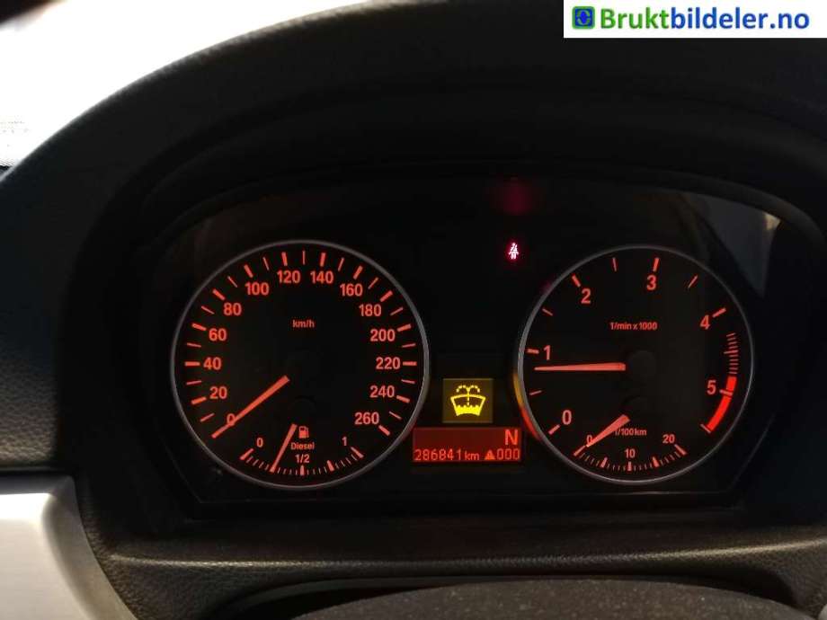 BMW 3-Serie 2005-2011 (E90/E91/E92/E93) (E90/E91/E92/E93), Motorkode: M47-TU2D20, Girkassekode: 