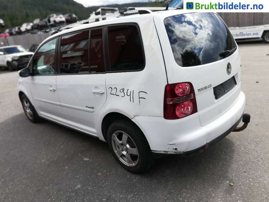 VW Touran 2007-2010 (Type I, Fase 2) , Motorkode: BLS, Girkassekode: KWD
