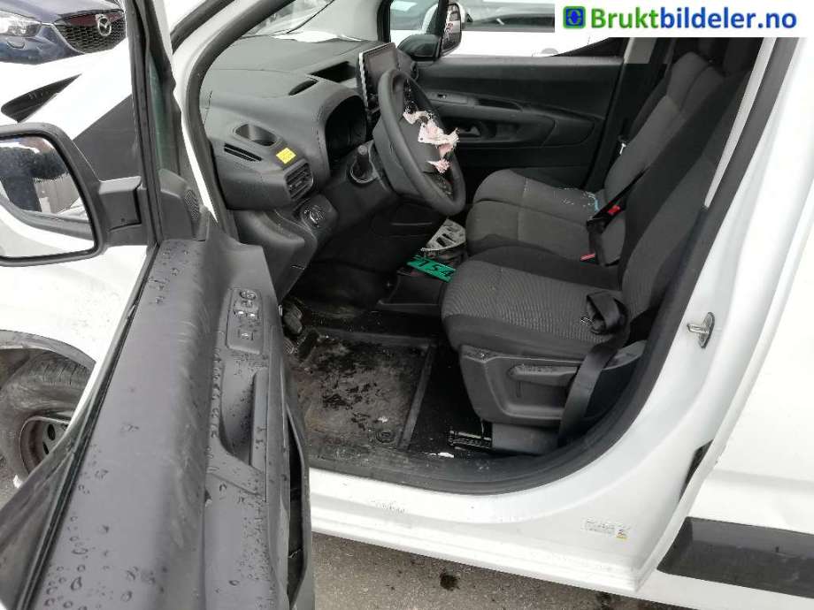 Opel Combo E 2019-->> , Motorkode: D15DT, Girkassekode: 