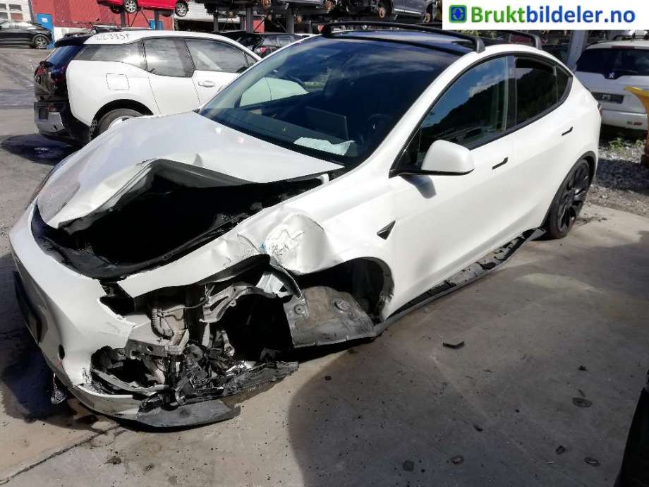 Tesla Model Y 2021-2024 (Type I) delebil , Motorkode: , Girkassekode: 