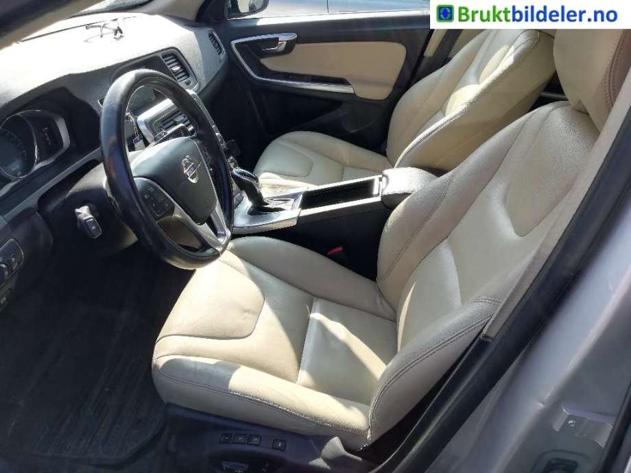 Volvo V60/V60 CC 2013-2018 (Type I, Fase 2) , Motorkode: D5244T15, Girkassekode: 