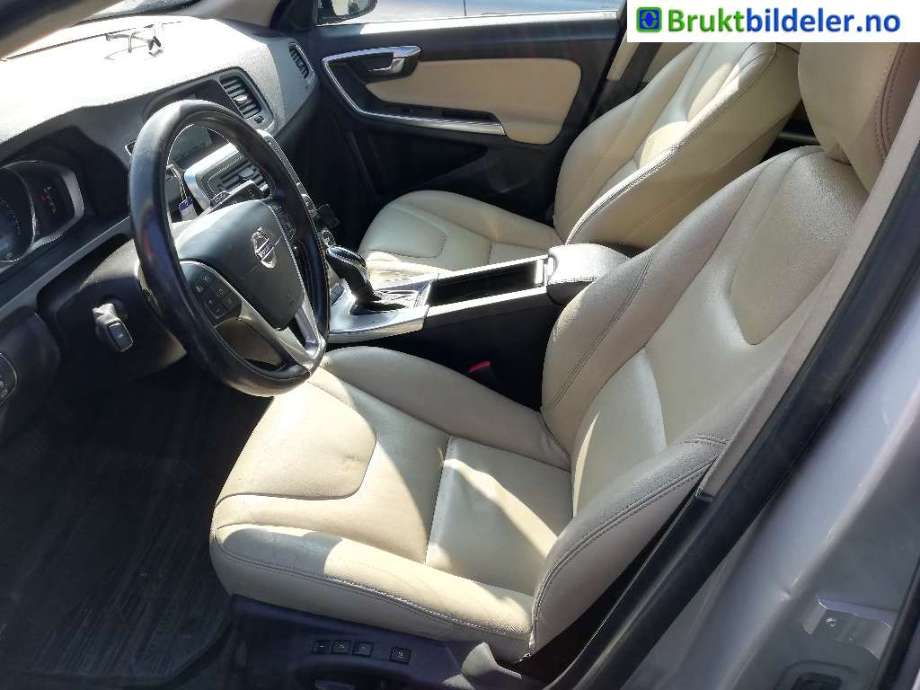 Volvo V60/V60 CC 2013-2018 (Type I, Fase 2) , Motorkode: D5244T15, Girkassekode: 