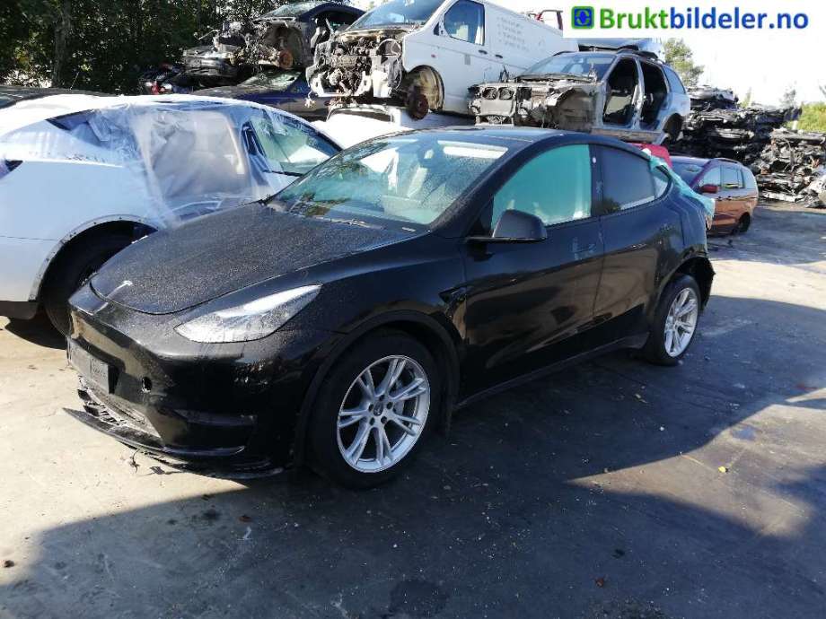 Tesla Model Y 2021-2024 (Type I) , Motorkode: , Girkassekode: 