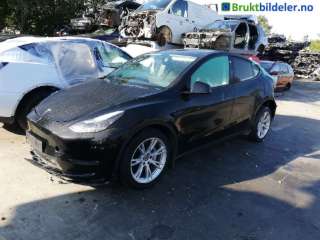 Tesla Model Y, 2021-2024 (Type I)  (|)