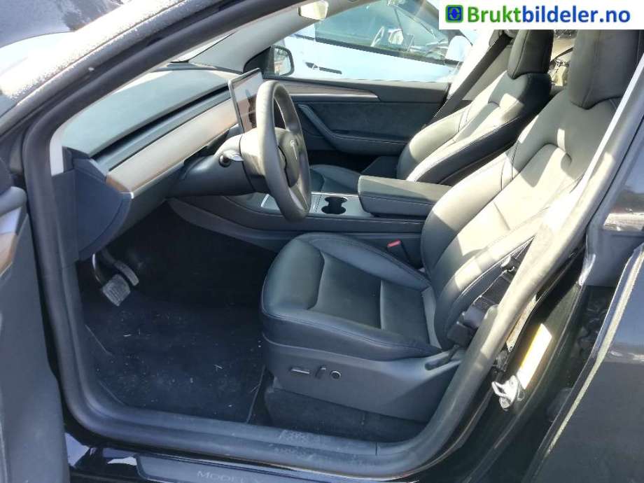 Tesla Model Y 2021-2024 (Type I) , Motorkode: , Girkassekode: 