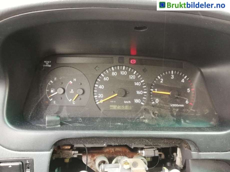 Toyota Hiace 2001-2006 (Fase 2) , Motorkode: 2KD-FTV, Girkassekode: 