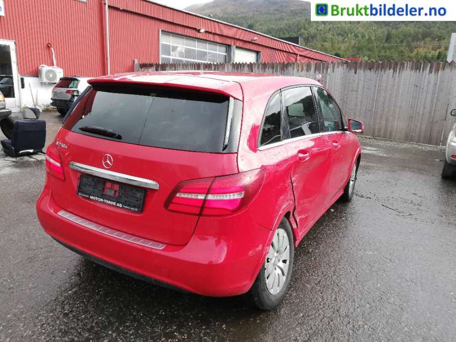 Mercedes B-Klasse 2011-2018 (W246) (W246), Motorkode: EM780.990, Girkassekode: 