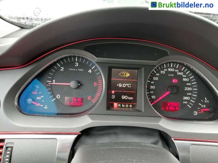 Audi A6 2005-2008 (Type III, Fase 1) (C6) (C6), Motorkode: BMK, Girkassekode: HXN