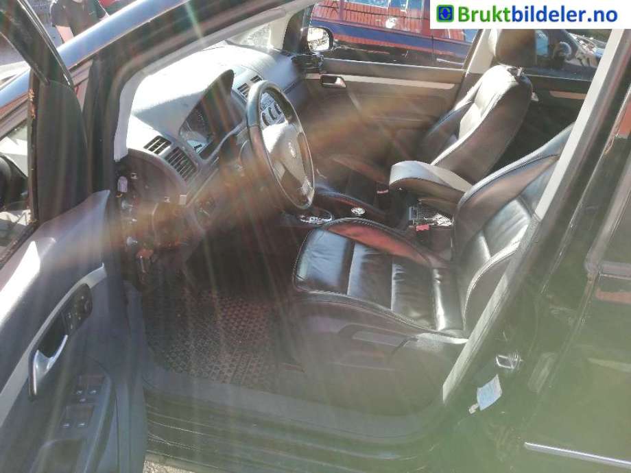 VW Touran 2007-2010 (Type I, Fase 2) , Motorkode: BLS, Girkassekode: LKF