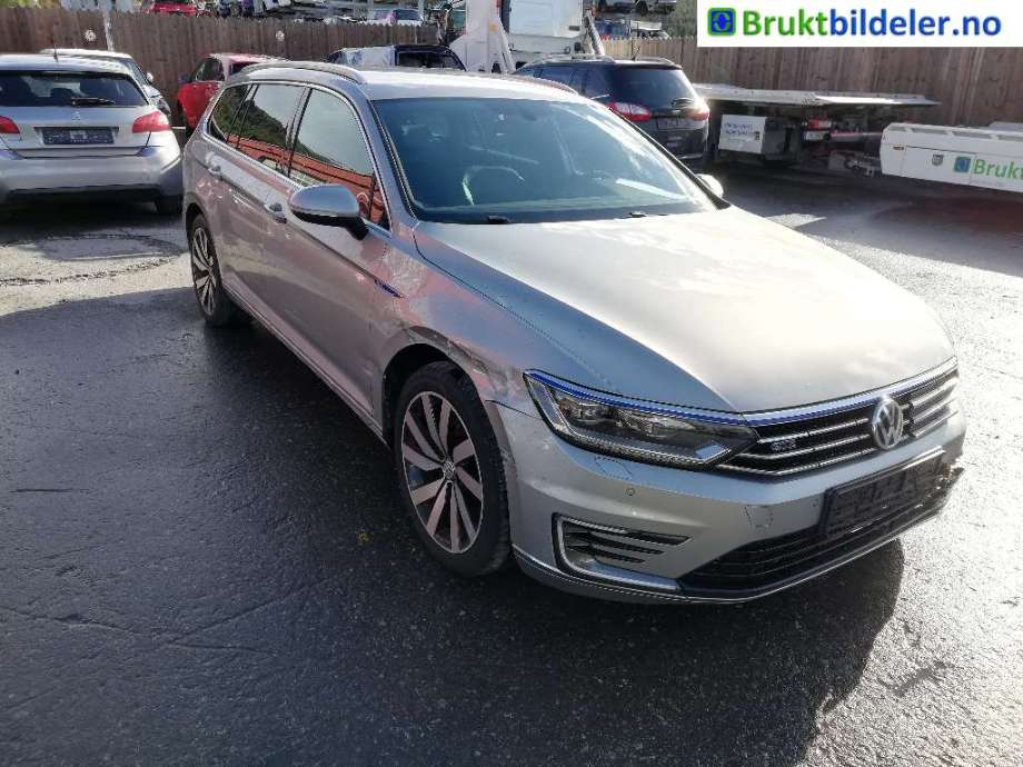 VW Passat 2015-2019 (Fase 1) (B8) (B8), Motorkode: CUKC, Girkassekode: RXG