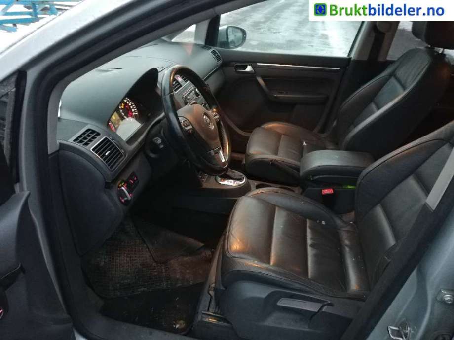 VW Touran 2010-2015 (Type I, Fase 3) , Motorkode: CFJA, Girkassekode: NJJ