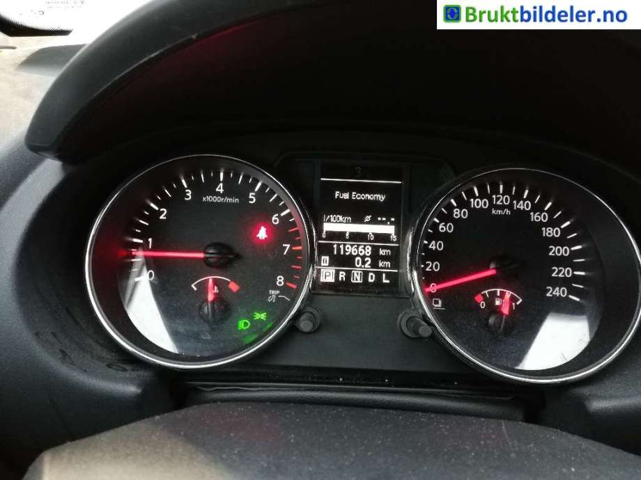 Nissan Qashqai 2010-2014 (Type I, Fase 2) , Motorkode: HR16DE, Girkassekode: 