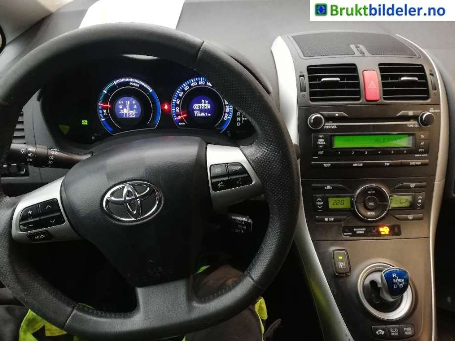 Toyota Auris 2010-2012 (Type I, Fase 2) , Motorkode: 2ZR-FXE, Girkassekode: 