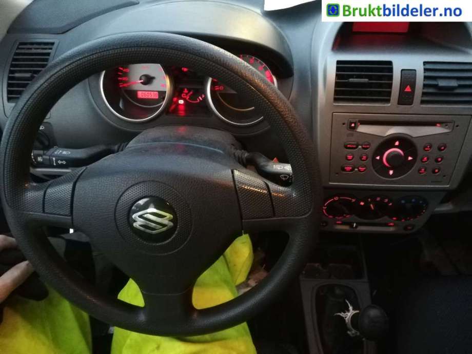 Suzuki Ignis 2003-2010 (Type I) (UNGARN) (UNGARN), Motorkode: M13A, Girkassekode: 