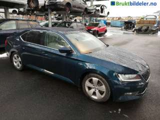 Škoda Superb,   (SKODA|5G0 035 953 D)