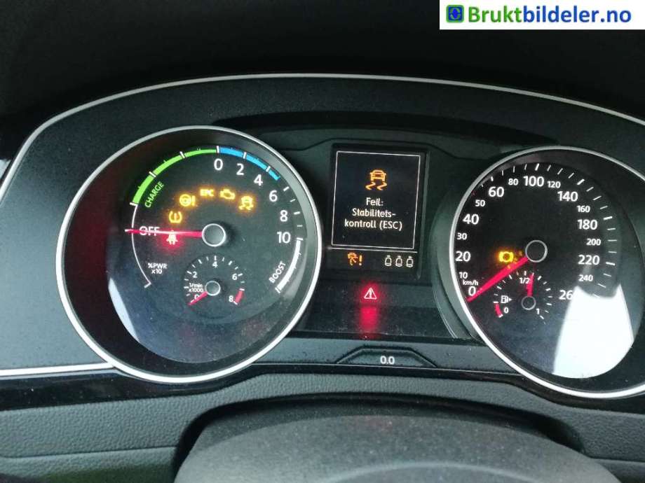 VW Passat 2015-2019 (Fase 1) (B8) (B8), Motorkode: CUKC, Girkassekode: RNV