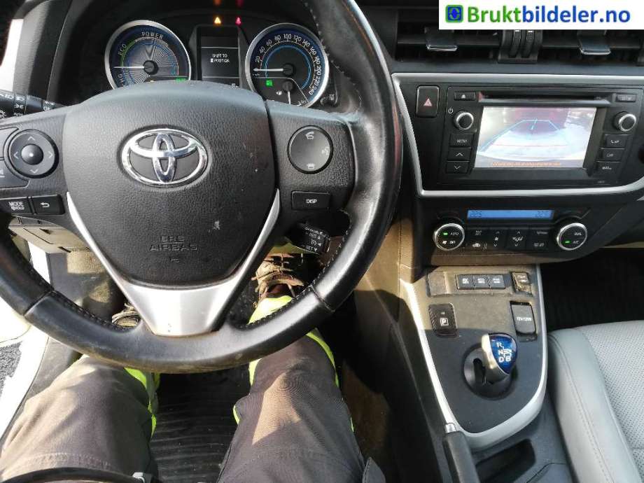 Toyota Auris 2013-2015 (Type II, Fase 1) , Motorkode: 2ZR-FXE, Girkassekode: 