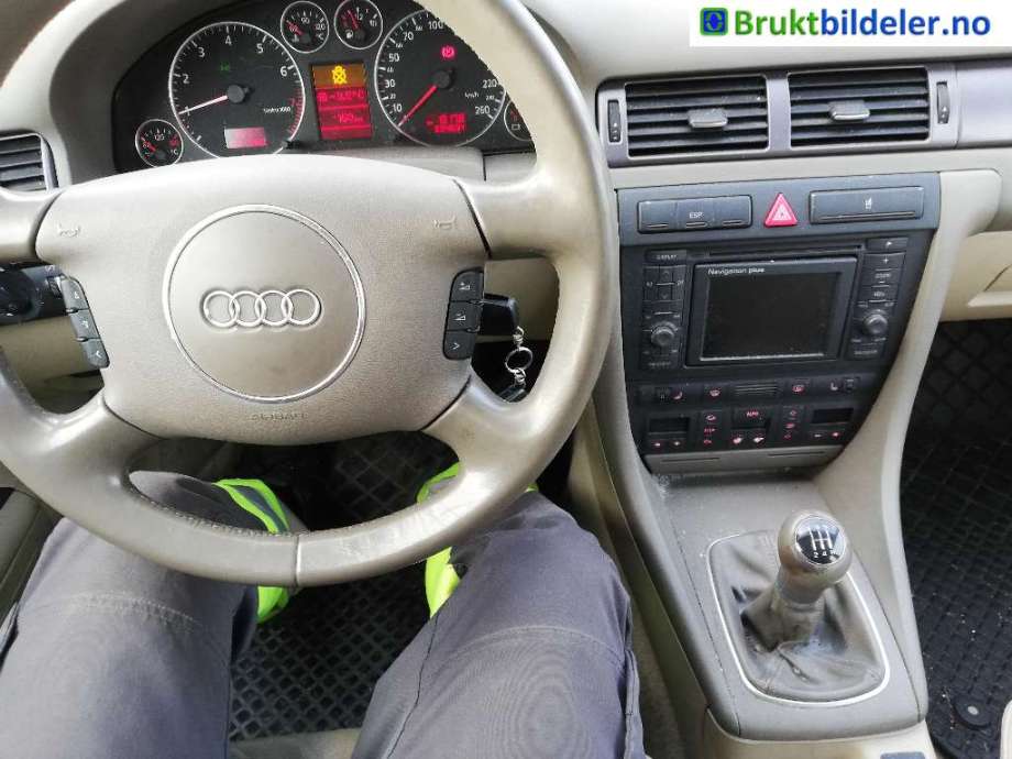 Audi A6 2001-2004 (Type II, Fase 2) (C5) (C5), Motorkode: AWT, Girkassekode: