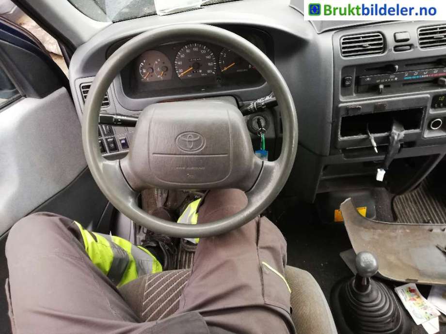 Toyota Hiace 1996-2001 (Fase 1) , Motorkode: 2RZ-E, Girkassekode: 