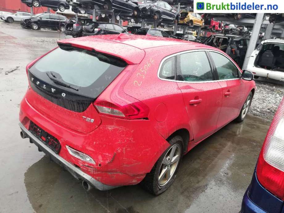 Volvo V40 2012-2019 , Motorkode: B4154T5, Girkassekode: 