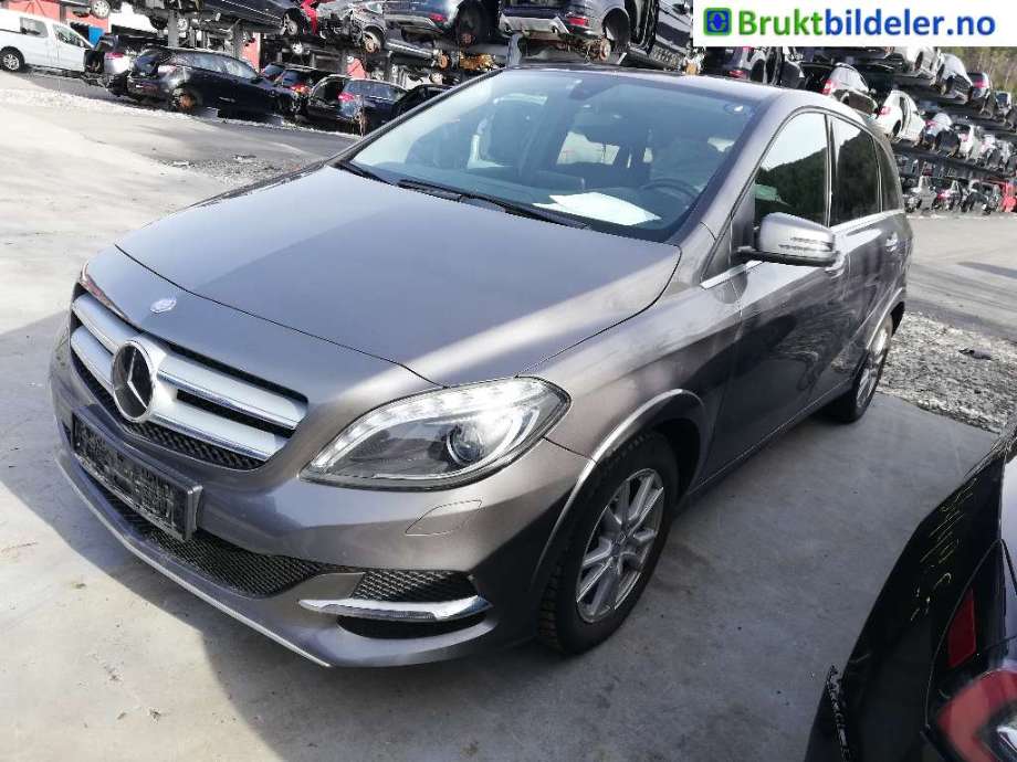 Mercedes B-Klasse 2011-2018 (W246) (W246), Motorkode: EM780.990, Girkassekode: 