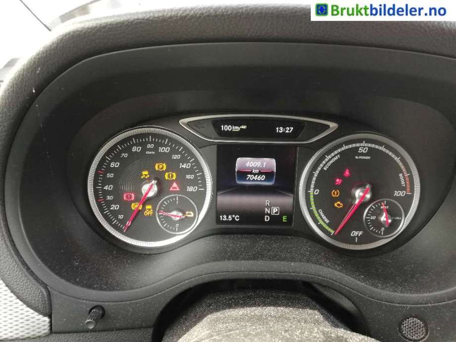 Mercedes B-Klasse 2011-2018 (W246) (W246), Motorkode: EM780.990, Girkassekode: 