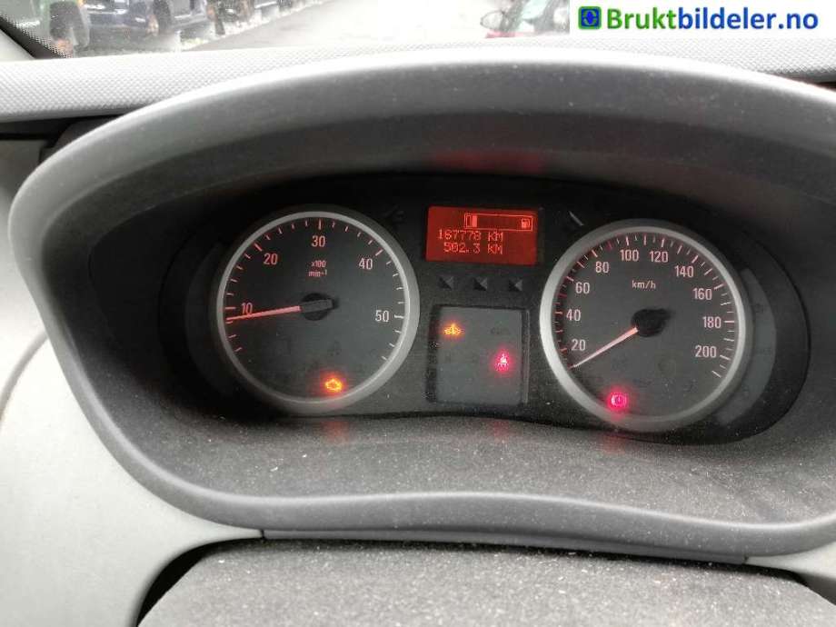 Opel Vivaro A 2006-2014 , Motorkode: , Girkassekode: 