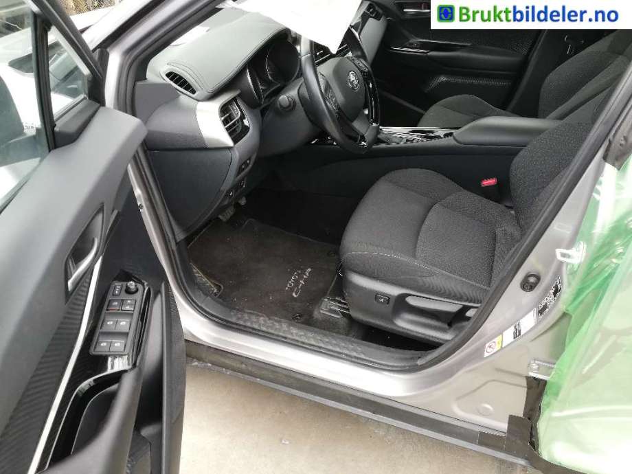 Toyota C-HR 2016-->> , Motorkode: 2ZR-FXE, Girkassekode: 