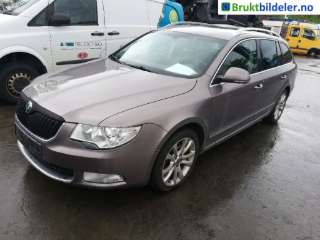 Škoda Superb,   (SKODA|8K0 959 801)