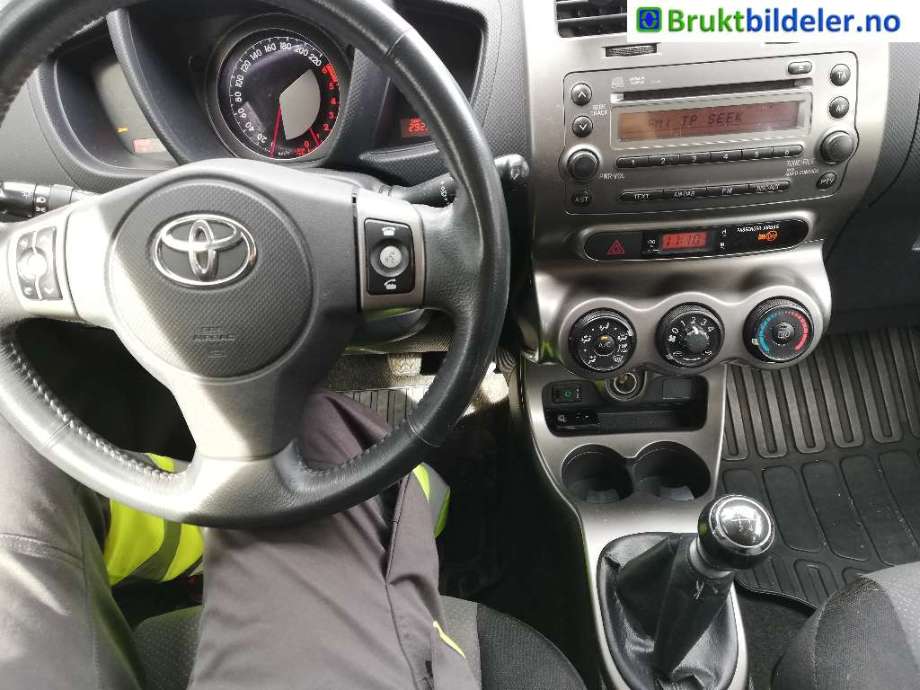 Toyota Urban Cruiser 2009-2014 , Motorkode: 1ND-TV, Girkassekode: 