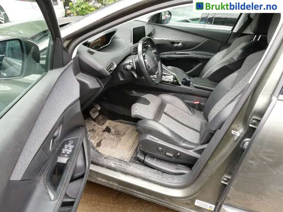 Peugeot 5008 2017-->> (Type II) , Motorkode: YHZ, Girkassekode: 