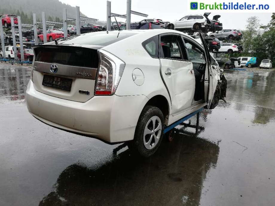Toyota Prius +7 2012-2020 (Type III) (stasjonsvogn) (stasjonsvogn), Motorkode: 2ZR-FXE, Girkassekode: 